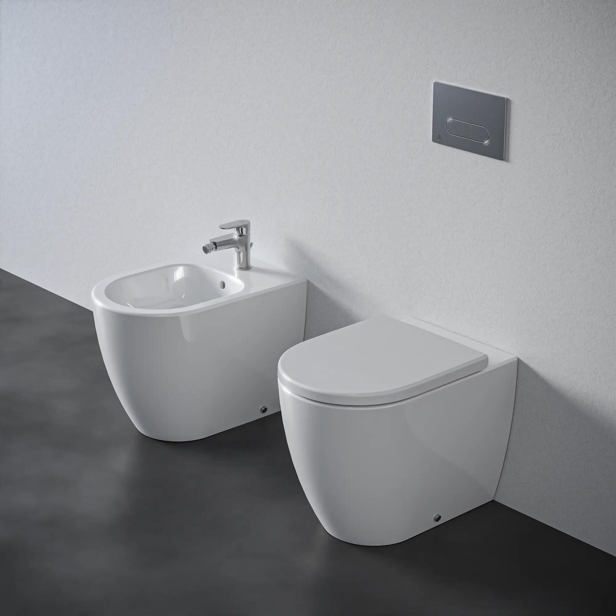 SANITARI IN CERAMICA